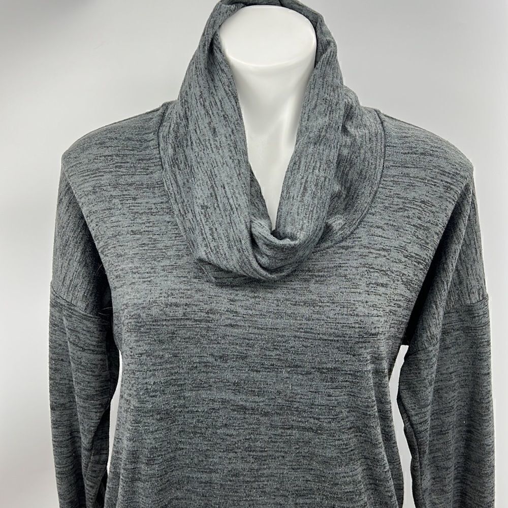 Athleta small cowl neck thumb hole sweater